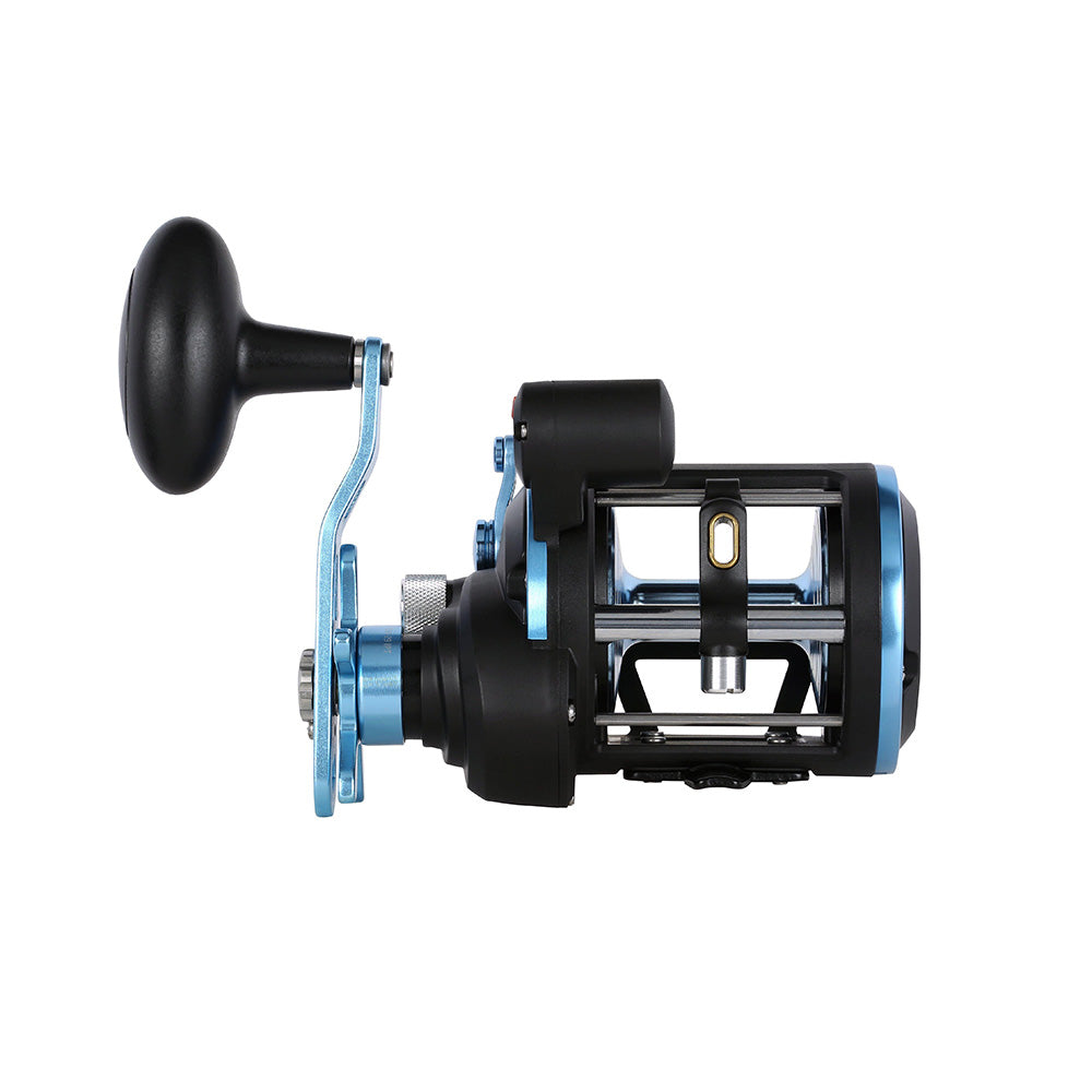 PENN WARII20LWLC Warfare II Level Wind 20 Right Hand Conventional Reel w/Line Counter [1639165]